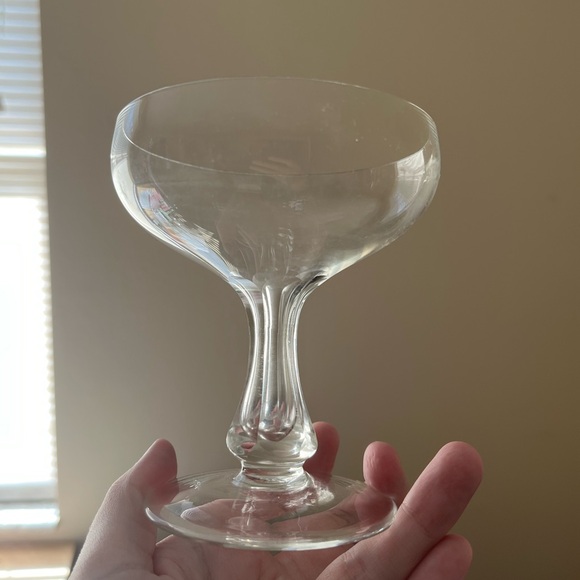 2 Glass Coupes - Picture 2 of 5